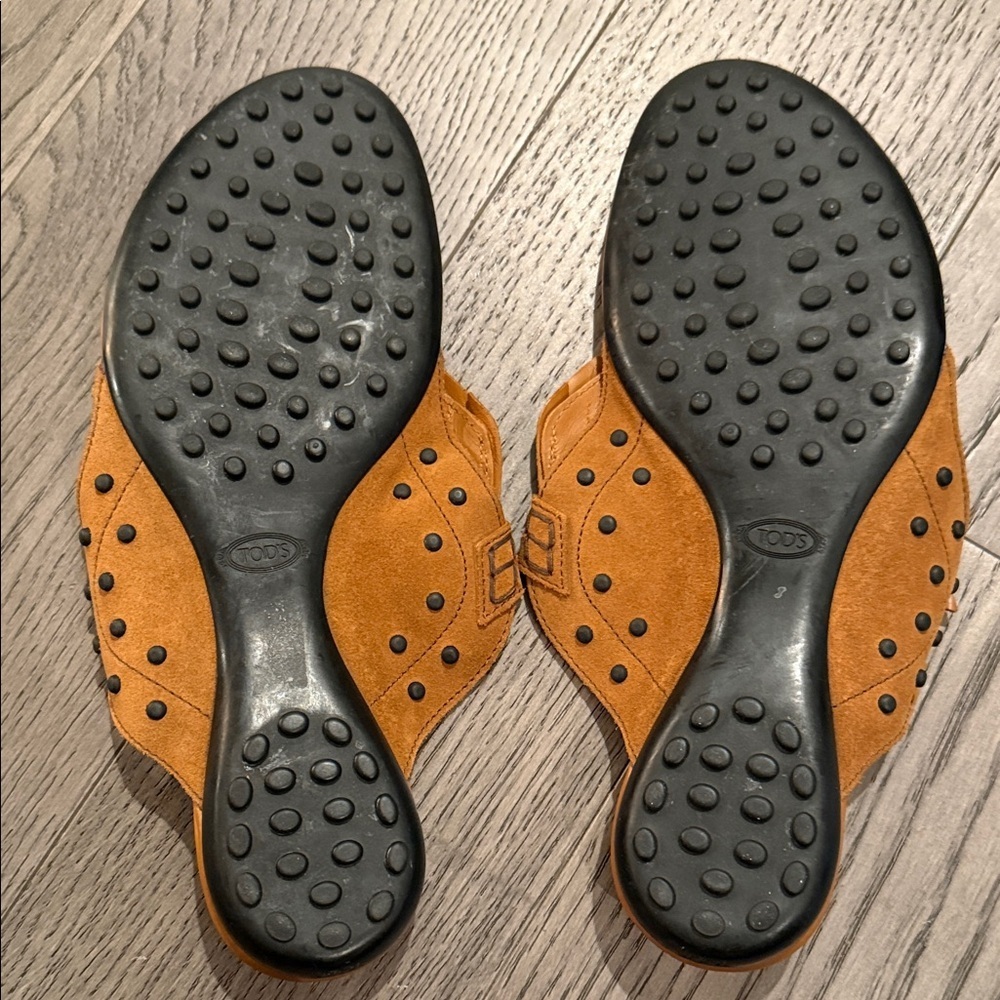 Tod's Tan Suede Leather Fringe Sandals - Picture 4 of 5